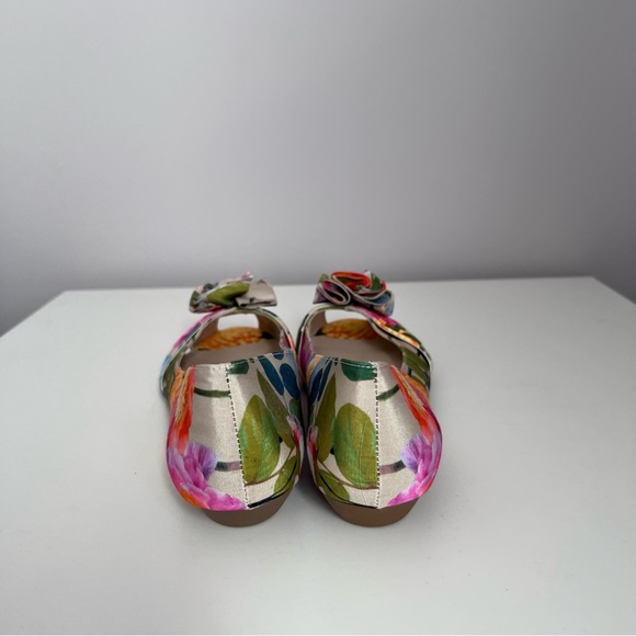 NEW Nine West Floral Flats - Picture 5 of 7